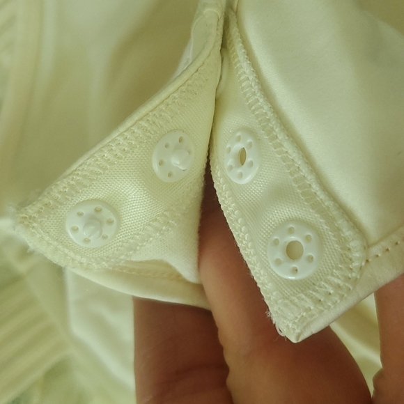 Calvin Klein Ivory Spring Rose Bodysuit - Picture 15 of 15